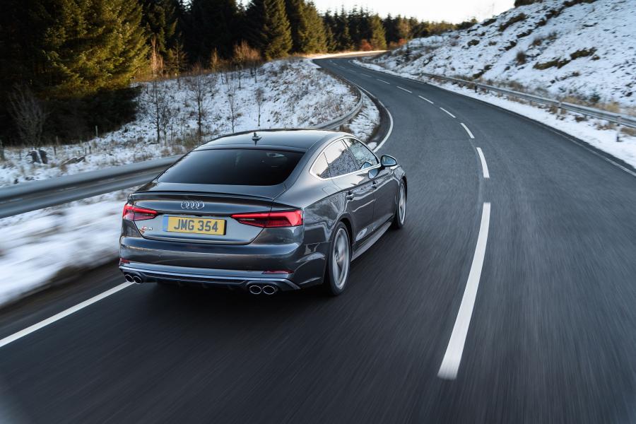  Audi S5 Sportback 2017 года  (UK) (фото 9 из 40)